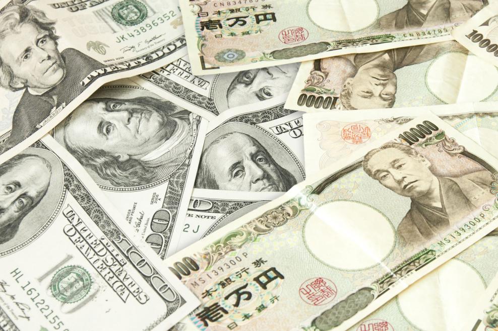 Week Ahead: Can USDJPY break below 200-day SMA?