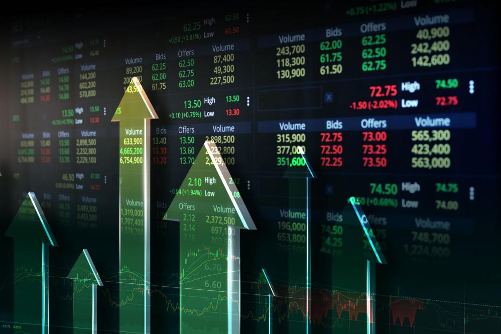 UK100_m soars on easing UK inflation